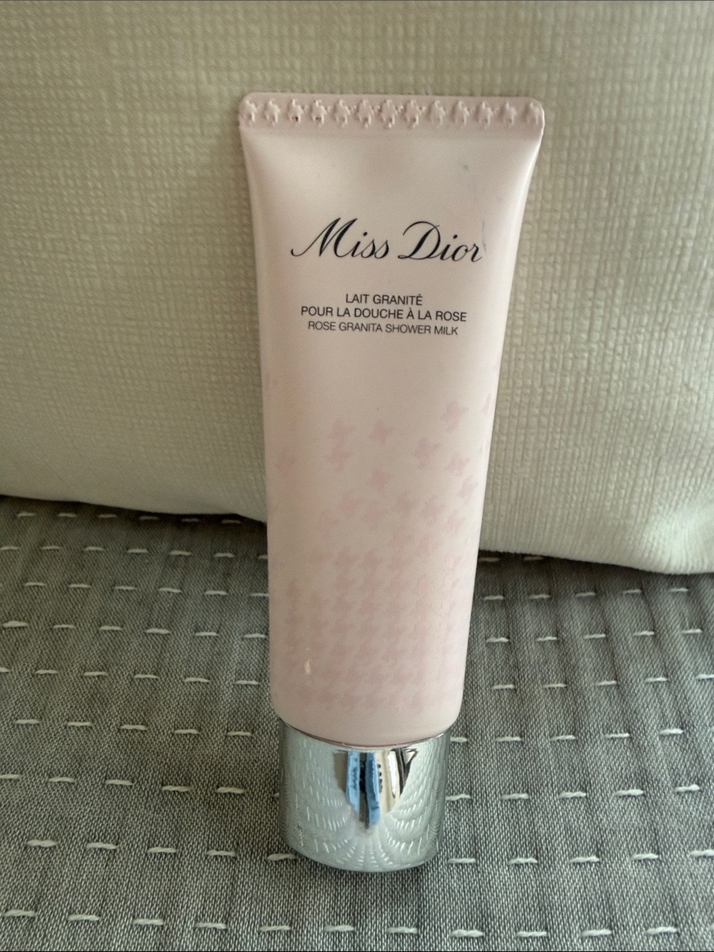 Shower Milk - Picture 2 of 4